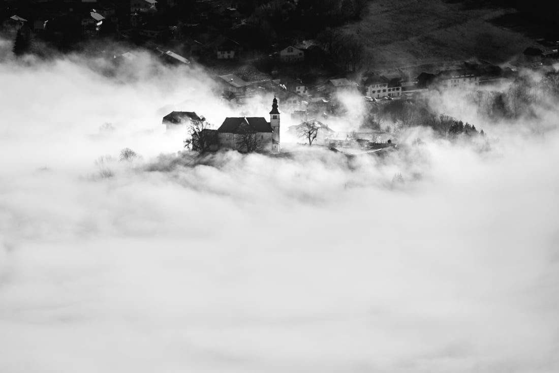 église eglise mont saxonnex assomption francefrance haute savoie 74 alpes nuages montagne merdenuage noiretblanc black and white bw
