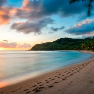 fiji fidji Waya Island Yasawa Islands Archipelago archipele volcanic beach plage ocean pacific paradise paradis sunset coucher de soleil summer vacance chill