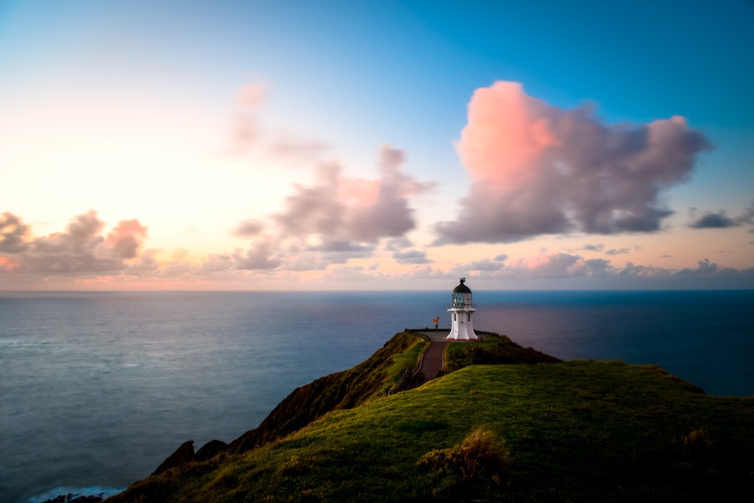 Aupouri Peninsula Cape Reinga Te Rerenga Wairua northland nz new zealand nouvelle zélande ocean pacific tasman sea lighthouse phare sunset coucher de soleil pose longue water calm clouds