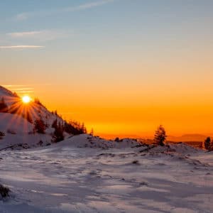 lelex montsjura montagne station ski hiver neige pays de gex ain jura coucher de soleil grand crêt ciel orange photographie paysage